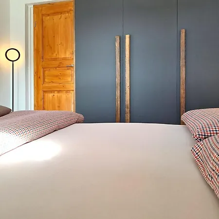 Les Rousserolles By Interhome