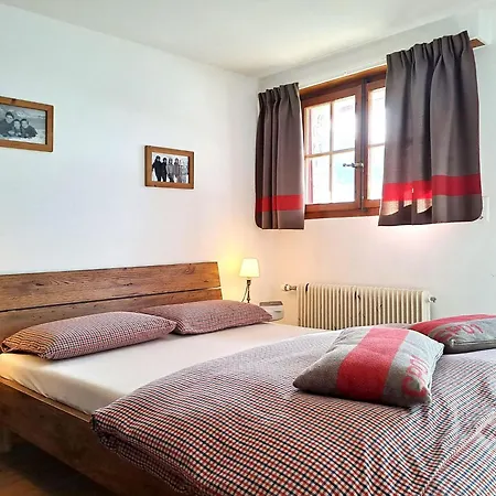 Les Rousserolles By Interhome