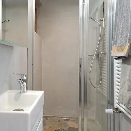 Apartment Les Rousserolles By Interhome Verbier